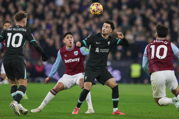 在困境中迎 在困境中迎