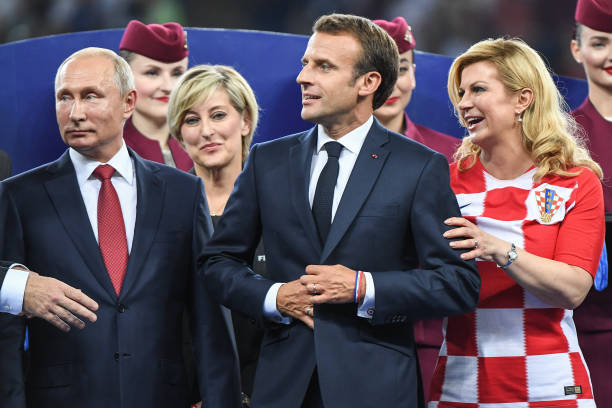 動都需三思 動都需三思